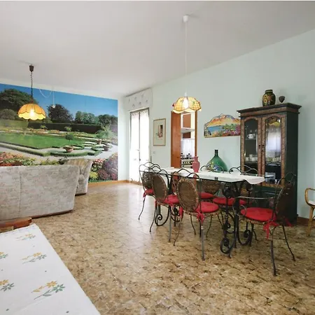 펜션 2 Bedrooms House At 150 M Away From The With Enclosed Garden *